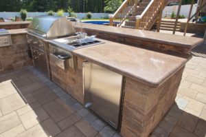 Outdoor Kitchen