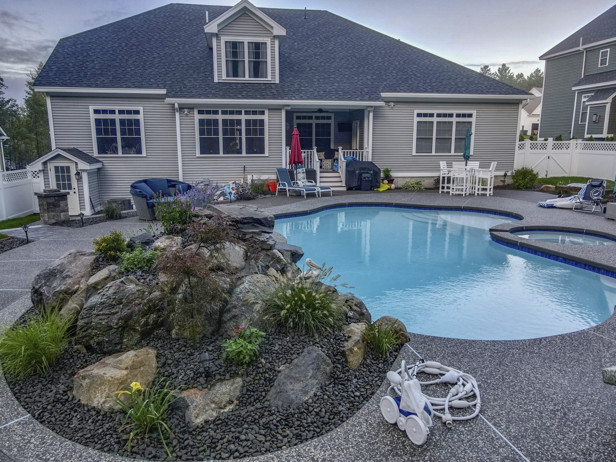 Rock wall garden with water features