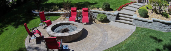 Choosing the Right Color for Your Hardscape