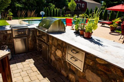 Outdoor Kitchen
