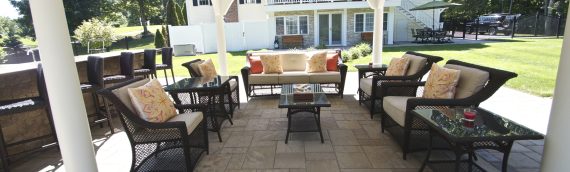 Stunning Covered Outdoor Living Space Ideas