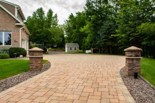 Paver driveway 